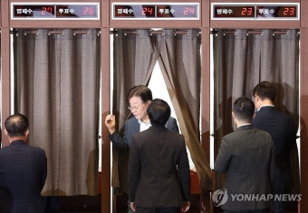 투표 마친 이재명 대표