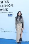 패션위크 참석한 수빈