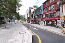 [사진 속 어제와 오늘] 보행환경 개선 ①