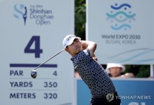 고군택, 신한동해오픈 골프 3R 공동 선두…'시즌 3승 보인다'