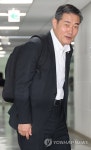 출근하는 국방부 장관 후보자
