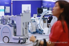 한자리에 전시된 의료기기들