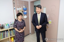 이주호 부총리, 아동복지시설 방문