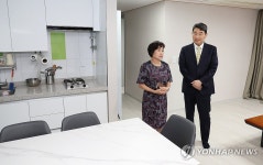 이주호 부총리, 아동복지시설 방문