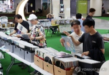 춘천 지하상가서 레코드 플리마켓 열려