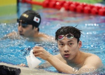 sns 스타 중국 왕순