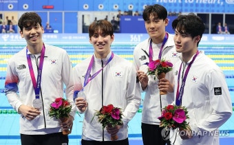 [아시안게임] 김우민·남자 혼계영 銀, 이은지 銅…한국수영, 벌써 메달 9개(종합)