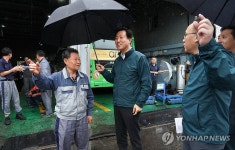 은평차고지 방문한 오세훈 서울시장