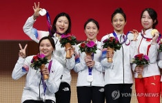 아시안게임 펜싱 여자 플뢰레 단체 은메달