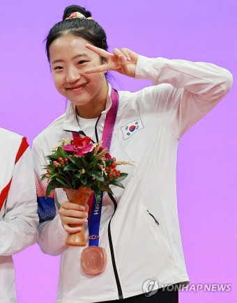 신유빈, 여자 탁구 단식 동메달