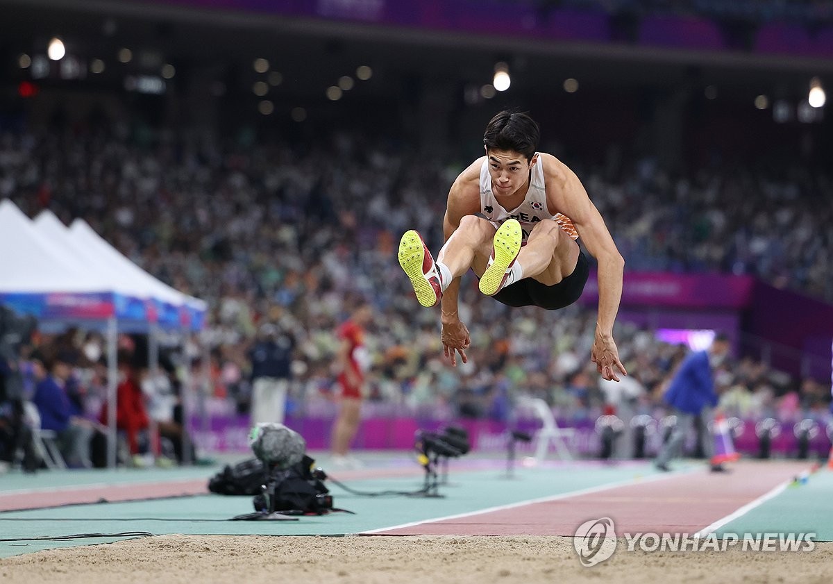 김장우, 파리올림픽 남자 세단뛰기 예선 탈락...더 많은 노력이 필요
