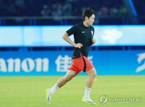 이강인, 우즈베크 전 선발 출격