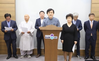 충북 원로 34명 