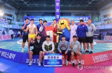 거제장사씨름대회 한라장사 등극한 손충희