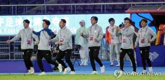 황선홍 '우승이다!'
