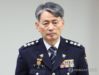 인사하는 조지호 경찰청 차장