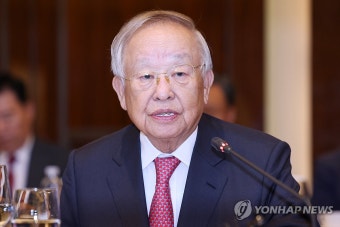 개회사하는 손경식 경총 회장