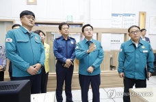강서 통합관제센터 찾은 진교훈 강서구청장