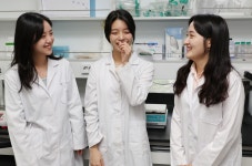 [대학人] (40) "호로파를 아세요?"…국제논문 써낸 한의과 학생들