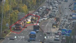도봉산역서 SUV가 승용차·보행자 들이받아…2명 병원 이송