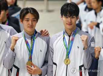 MVP 경쟁 벌이는 황선우-김우민