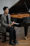 6년만에 새 앨범 발매한 피아니스트 김정원