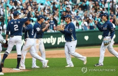 NC, 준PO 1차전 4-3으로 승리