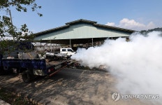 [르포] 새끼 밴 소도 많은데…럼피스킨병 확산 서산 농민들 불안