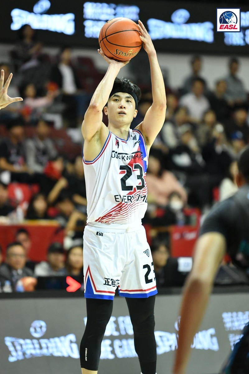 서울 SK, 안양 정관장에 77-73으로 승리! 3연패 탈출, 14승 달성