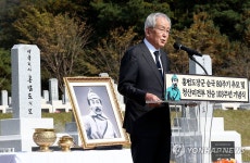 남양홍씨남양군파감찰공문중회 | 축문 낭독하는 홍성종 이사