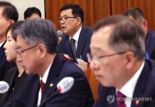 답변하는 원광대 김권식 교수