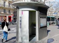 프랑스 파리, 내년 올림픽 앞두고 공중화장실 42% 교체