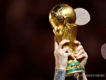 사우디아라비아, 2034년 FIFA 월드컵 개최 확정에 논란 여지CustomAttributesTrue