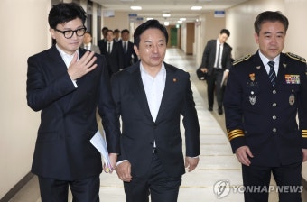 기자회견장 향하는 한동훈·원희룡 장관과 경찰청장