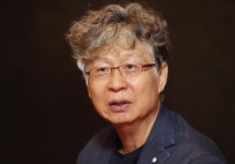 폐관 앞둔 대학로 한얼소극장…포기않는 한 예술엔 퇴직 없어
