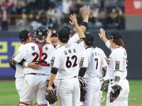 3-2 승리 거둔 kt