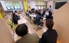 [지방소멸에 맞서다]㉖ 의령 산골 초등학교의 기적…학생들이 몰려왔다