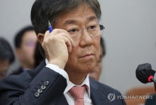 국감 출석한 김대기 대통령 비서실장