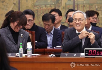 유인촌 장관과 장미란 차관