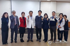 강원교육청, 환자 학생 수능 응시 도운 속초 보광병원에 감사장