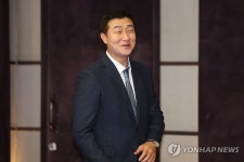 KBO 시상식 참석하는 이종열 삼성 단장