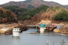 경주 안계저수지 교량 교각 붕괴…작업자 2명 사망