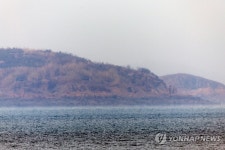 해무 속 장재도