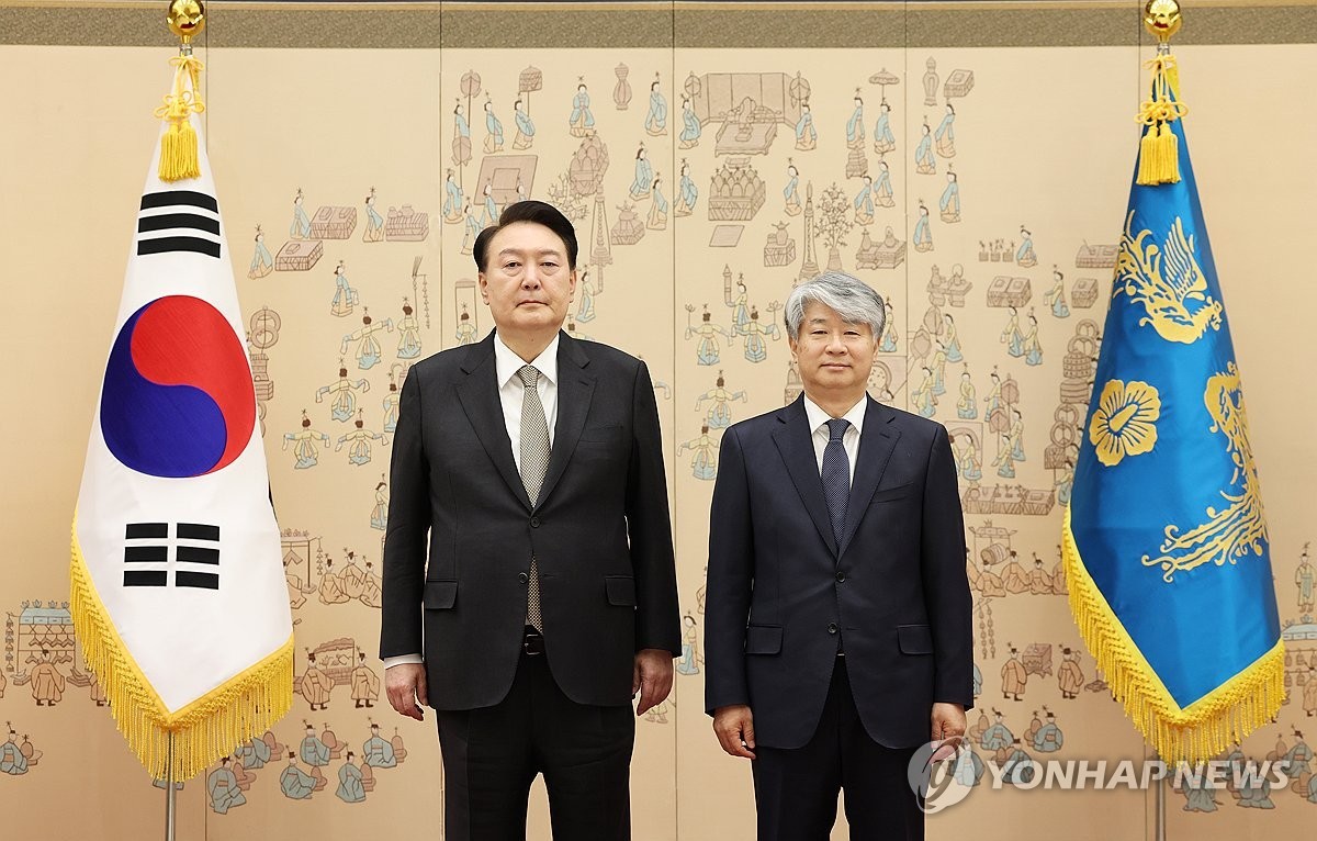윤석열 대통령 탄핵심판 6차 변론, 증인들 증언 속 계속되다