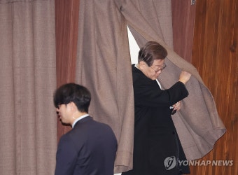 투표 마친 이재명 대표