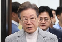 최고위 참석하는 이재명 대표와 홍익표 원내대표
