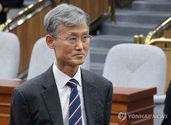 청문회 출석한 조희대 후보자