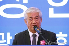 올림픽회관 재개관식, 축사하는 이상헌 위원장