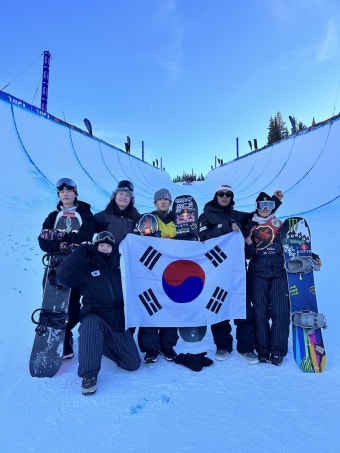 최가온, 스노보드 월드컵 여자 하프파이프 우승…이채운 2위