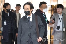 한국타이어 형제의 난에 장녀 조희경도…공개매수 지지